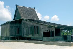 1-RUMAH-BUBUNGAN-TINGGI